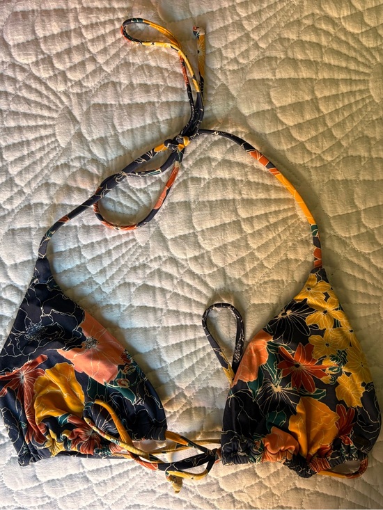 Roxy Other - Roxy Floral Triangle Bikini Top!